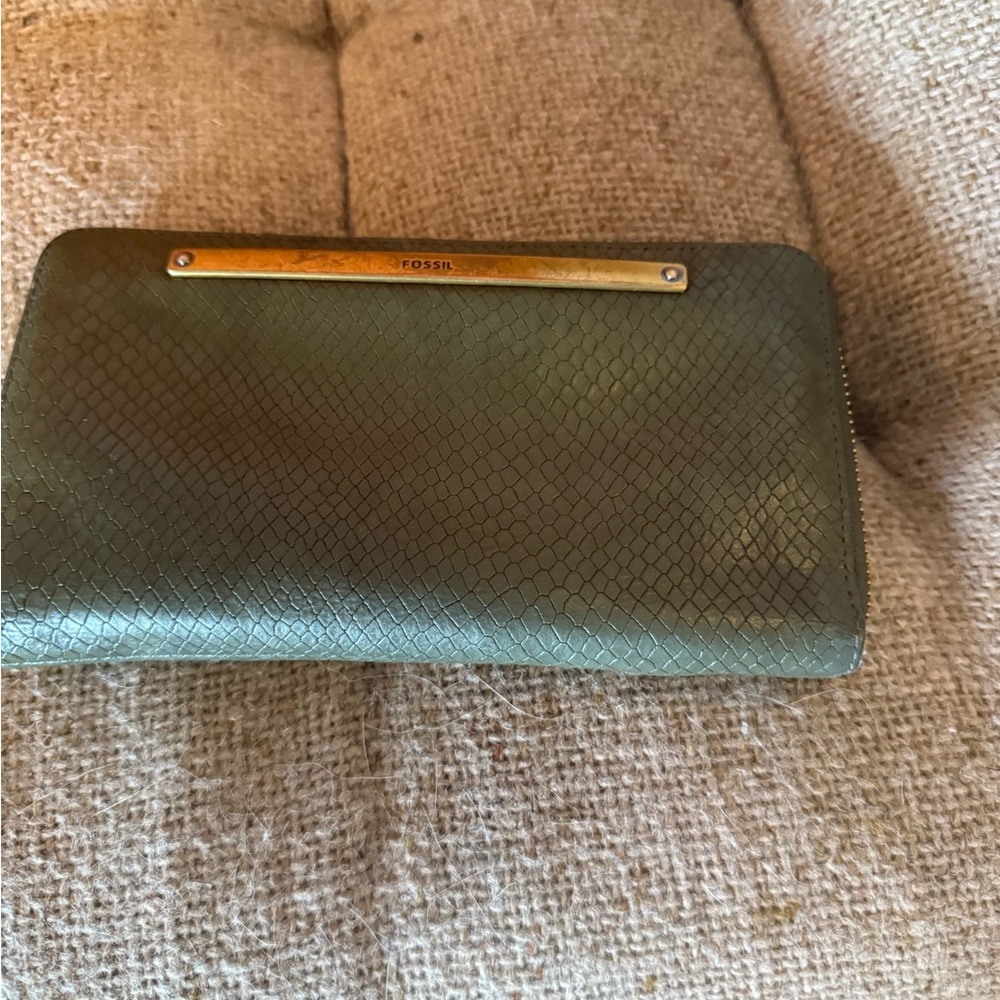 Fossil Green Women's wallet
